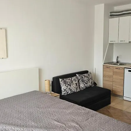 Vladan Apartment *